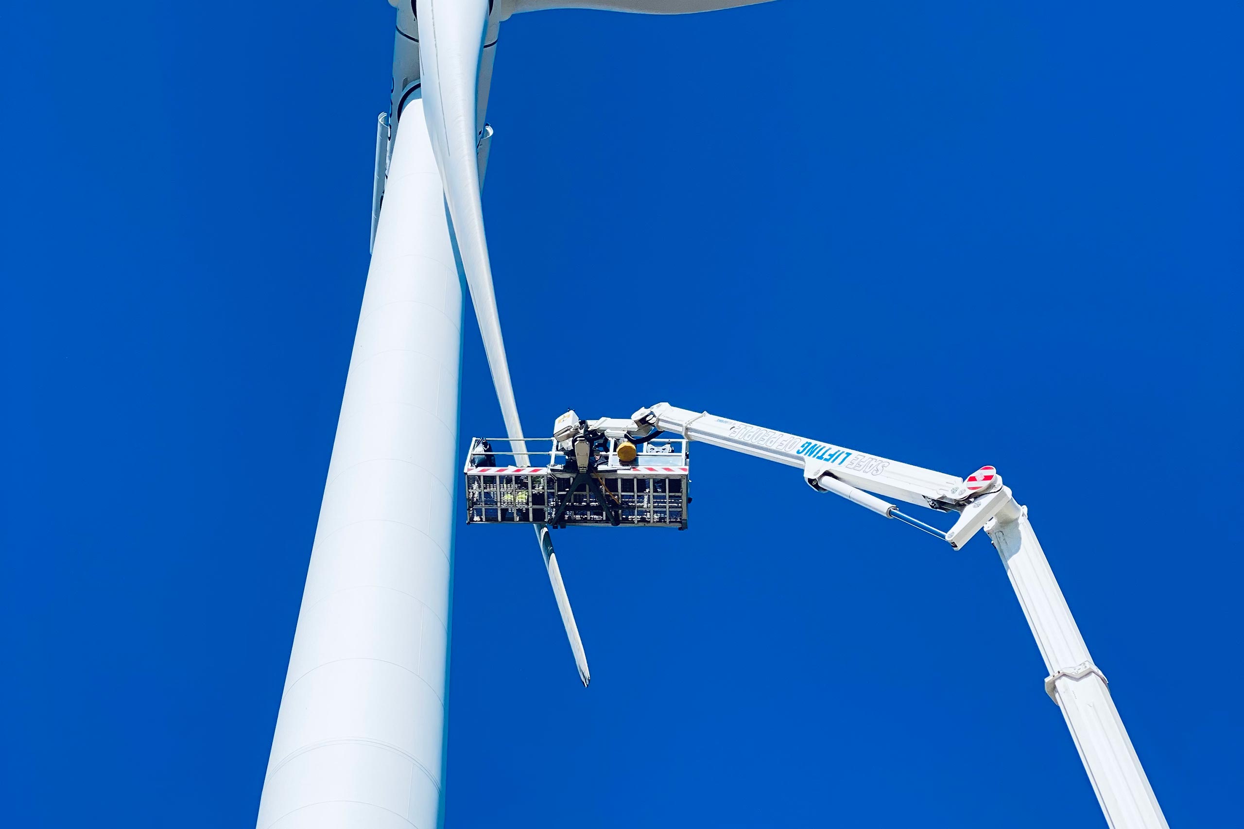 Power Curves Leading Edge Protection